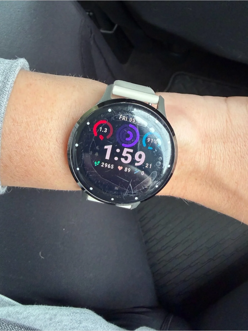 Garmin Venu 3 41mm Pebble Gray Touchscreen Smartwatch with Silicone Band